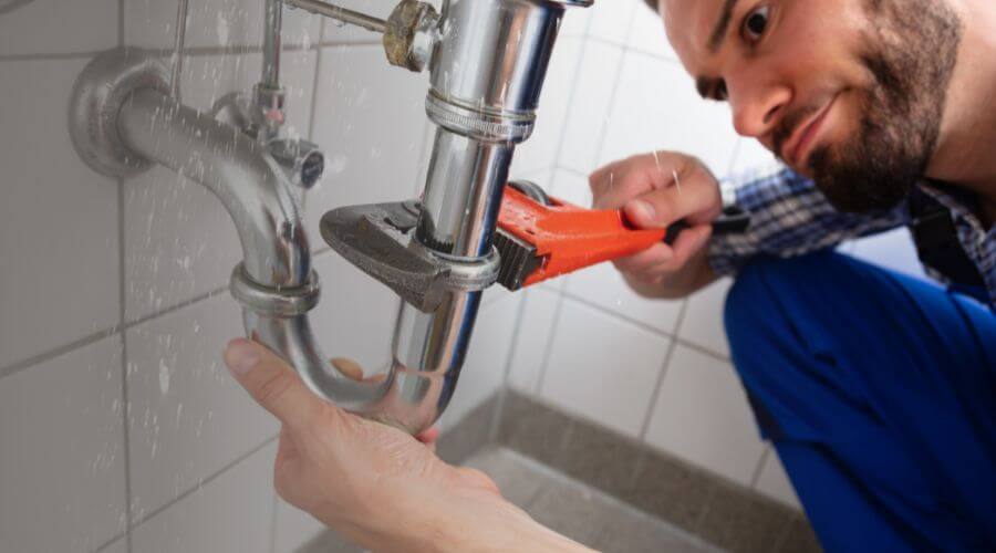 Local water heater installation in Nashville, IL